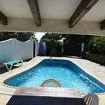 Villa Cerezas Casares