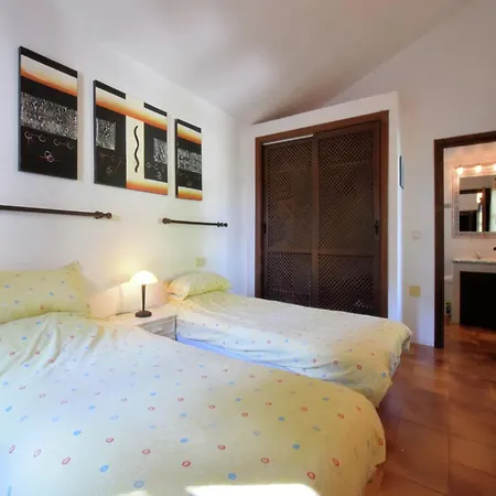 Villa Cerezas
